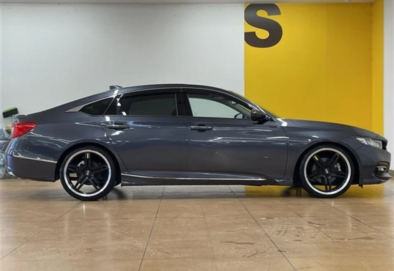 Honda Accord Grey