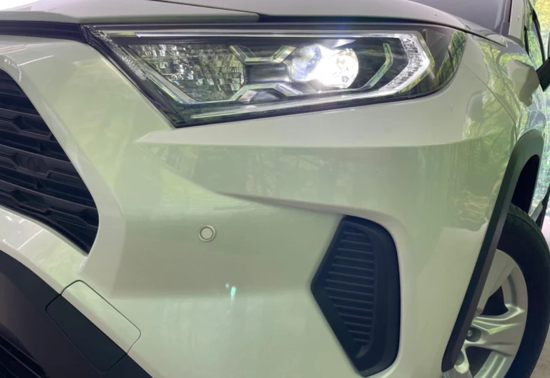 Toyota RAV4 White