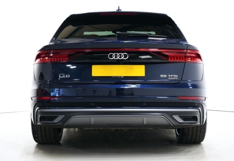 Audi Q8 Blue
