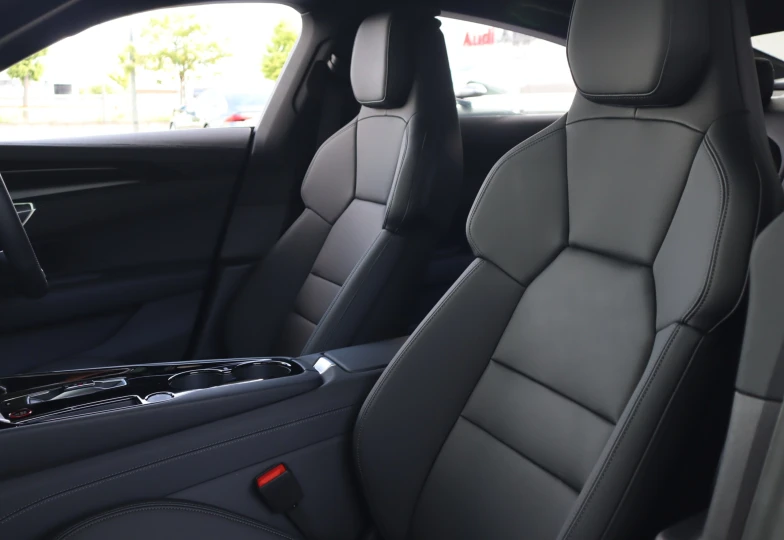 Audi e-tron GT quattro, 2023 - 14