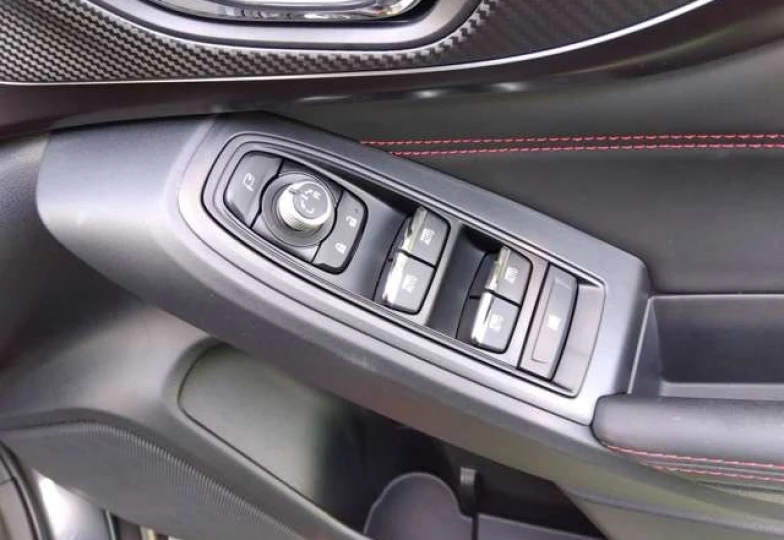 Subaru WRX Серый