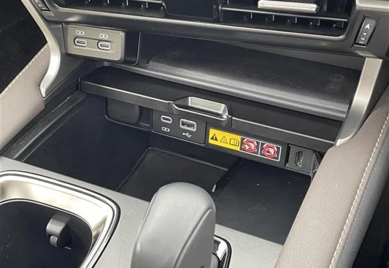 Lexus RX White