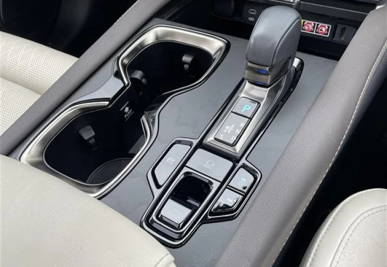 Lexus RX White