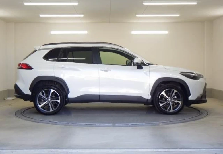 Toyota Corolla Cross Белый
