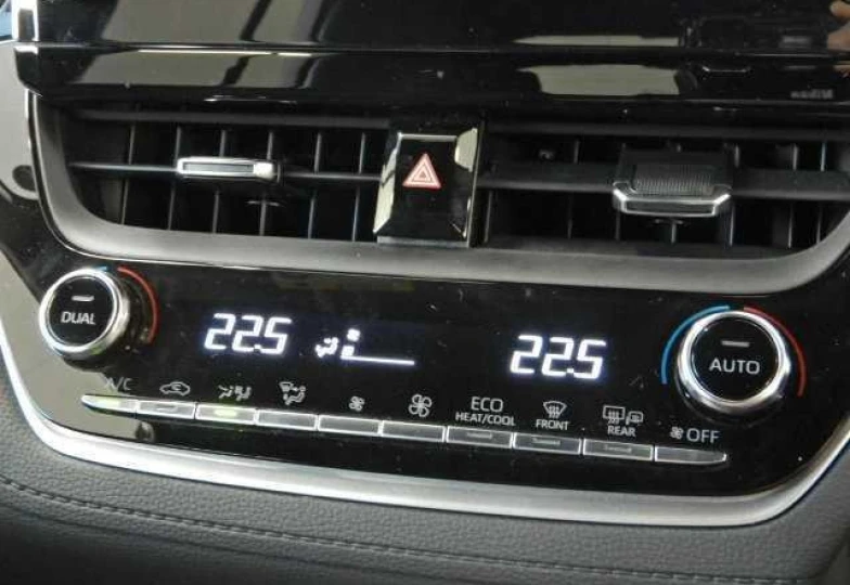 Toyota Corolla Cross Белый