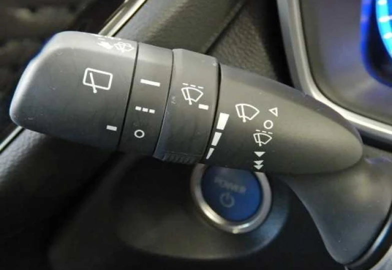 Toyota Corolla Cross Белый