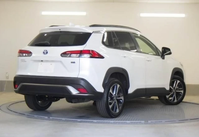 Toyota Corolla Cross Белый