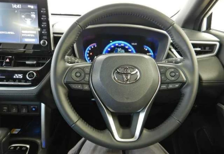 Toyota Corolla Cross Белый