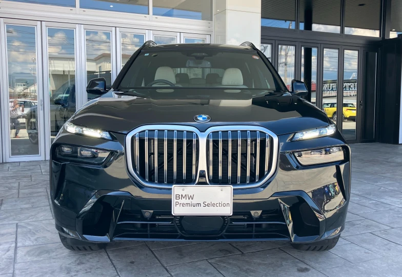 BMW X7 Black