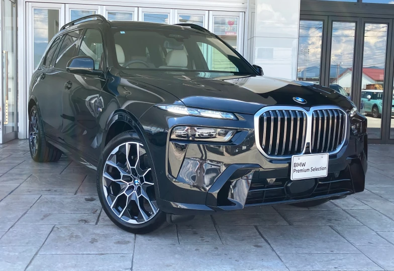 BMW X7 Black