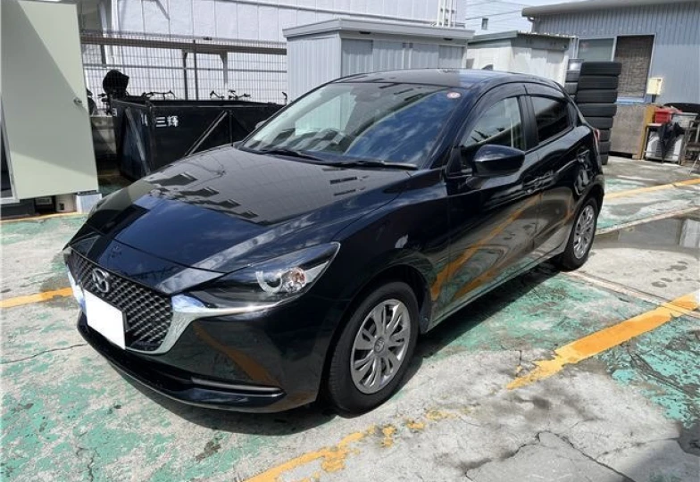 Mazda 2 Black