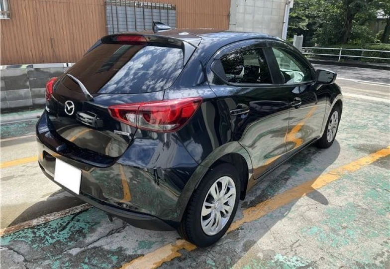 Mazda 2 Black