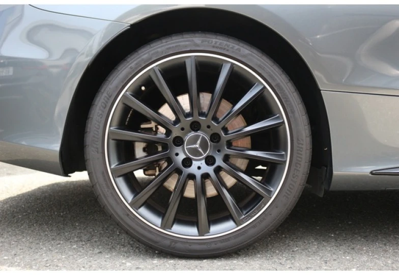 Mercedes C-class Серый