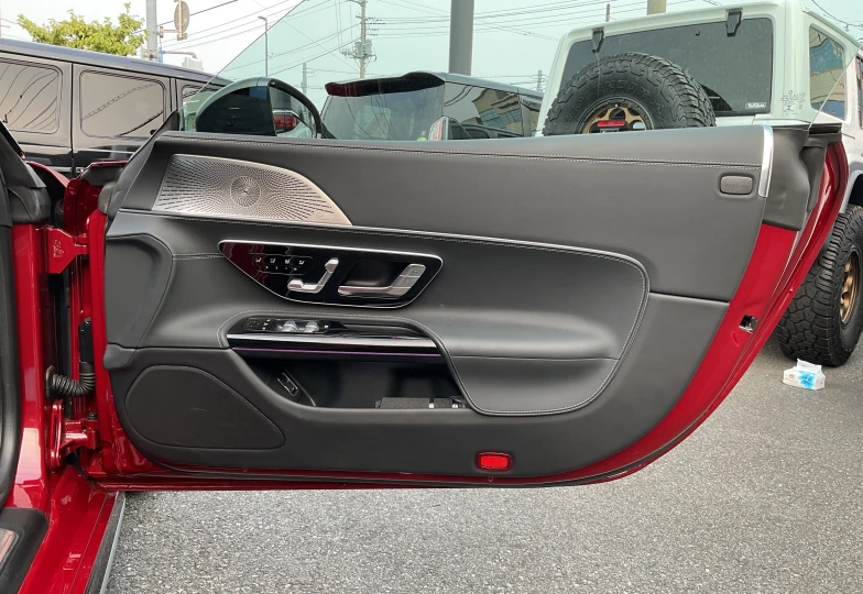 Mercedes SL-class Красный