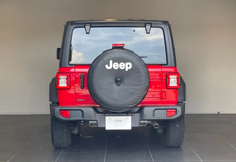 Jeep Wrangler Red