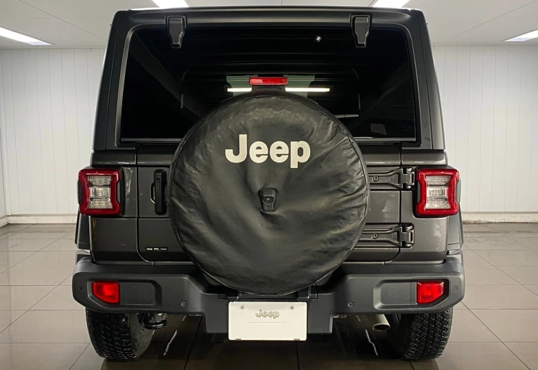 Jeep Wrangler Черный