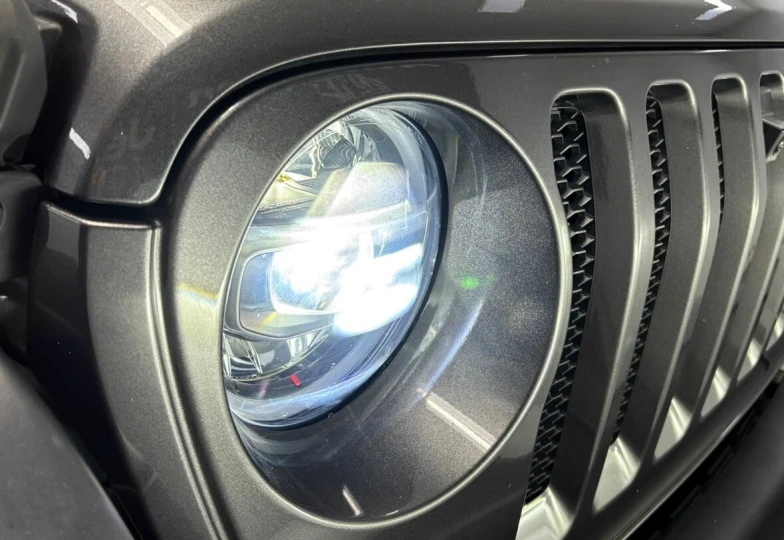 Jeep Wrangler Черный