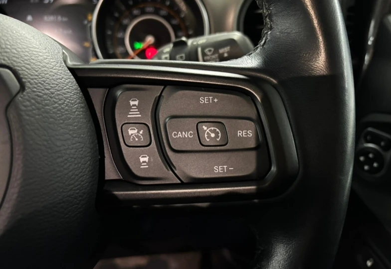 Jeep Wrangler Черный