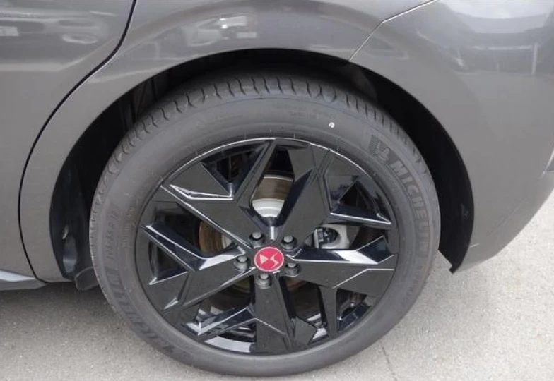 Ds automobiles DS4 Серый