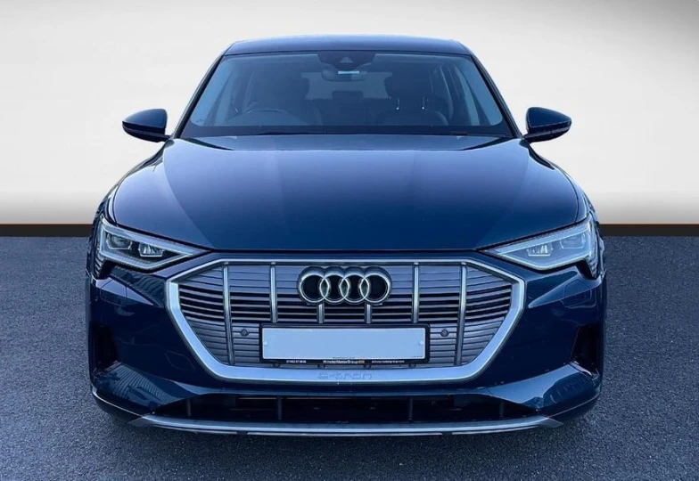 Audi e-tron Blue