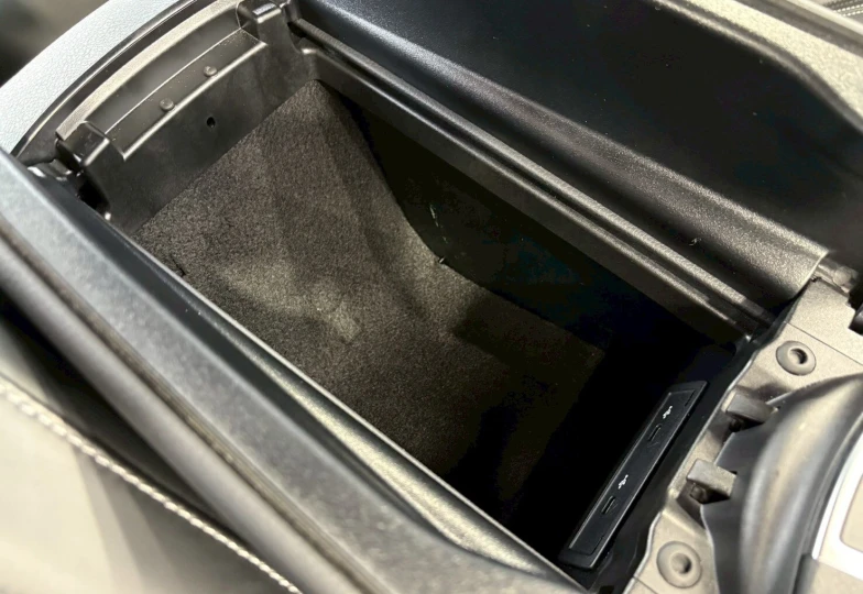 Mercedes E-class White