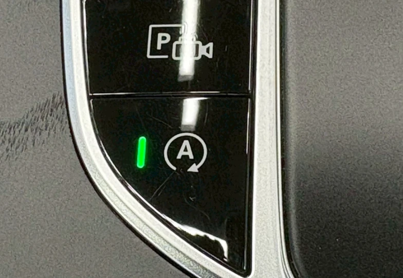 Mercedes E-class White