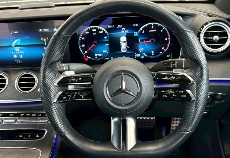 Mercedes E-class White