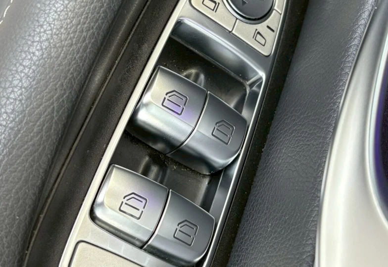 Mercedes E-class White