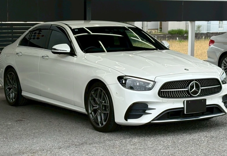 Mercedes E-class White