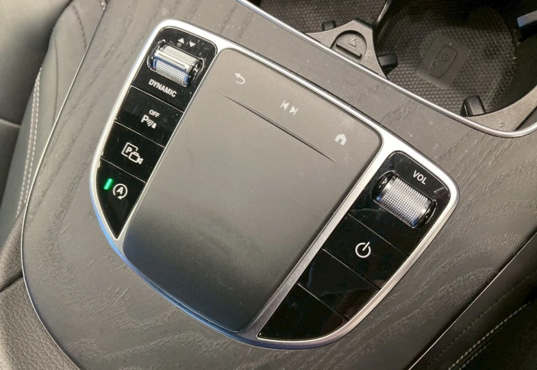 Mercedes E-class Black
