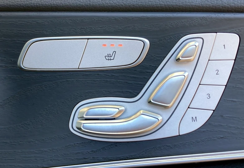 Mercedes E-class Black