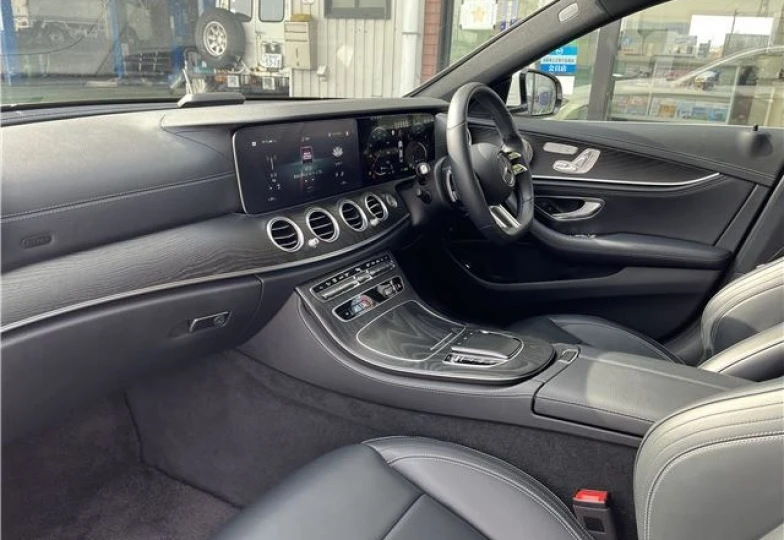 Mercedes E-class White