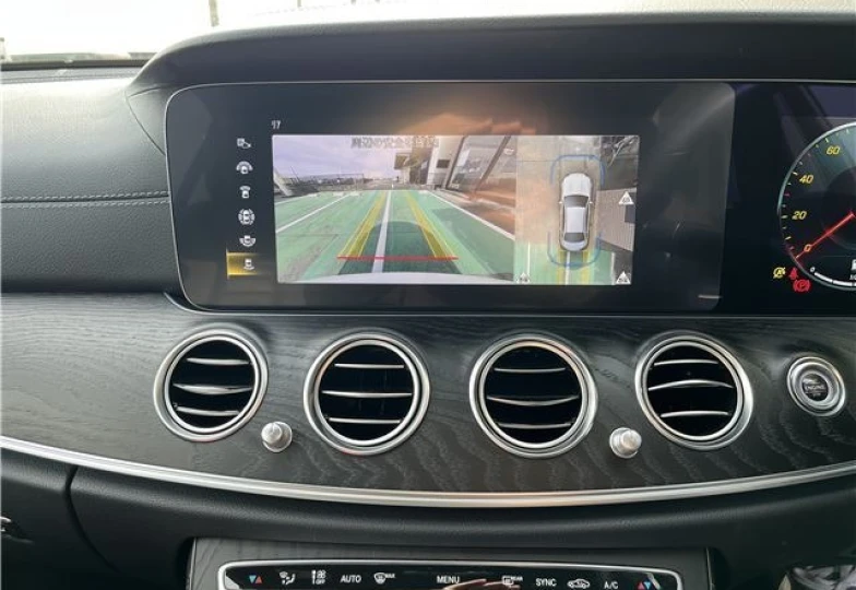 Mercedes E-class White