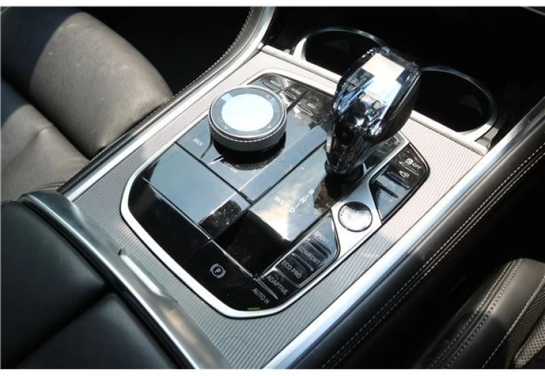 BMW 8 series Black