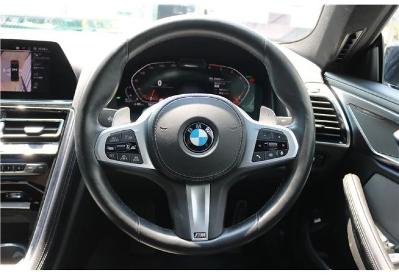 BMW 8 series Black