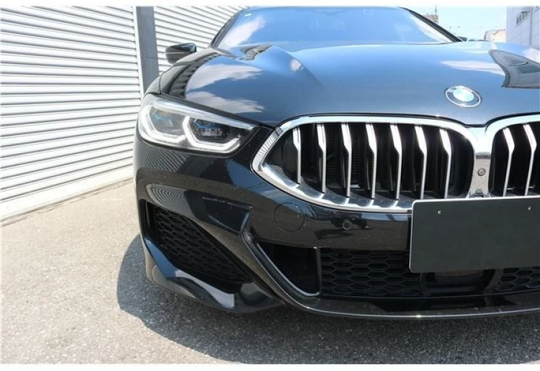 BMW 8 series Black
