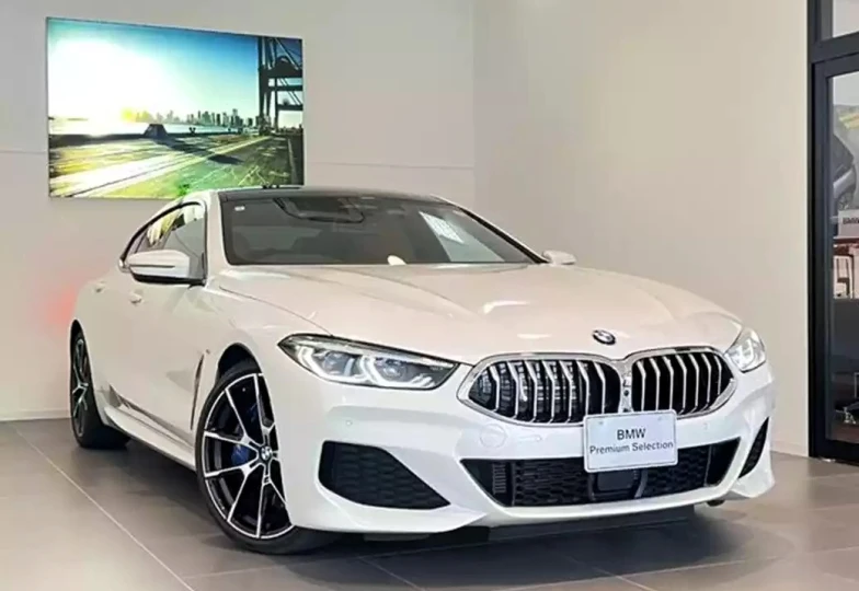 BMW 8 series White