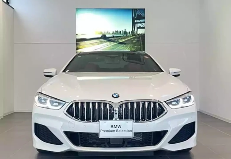 BMW 8 series White