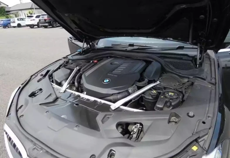 BMW 8 series Black