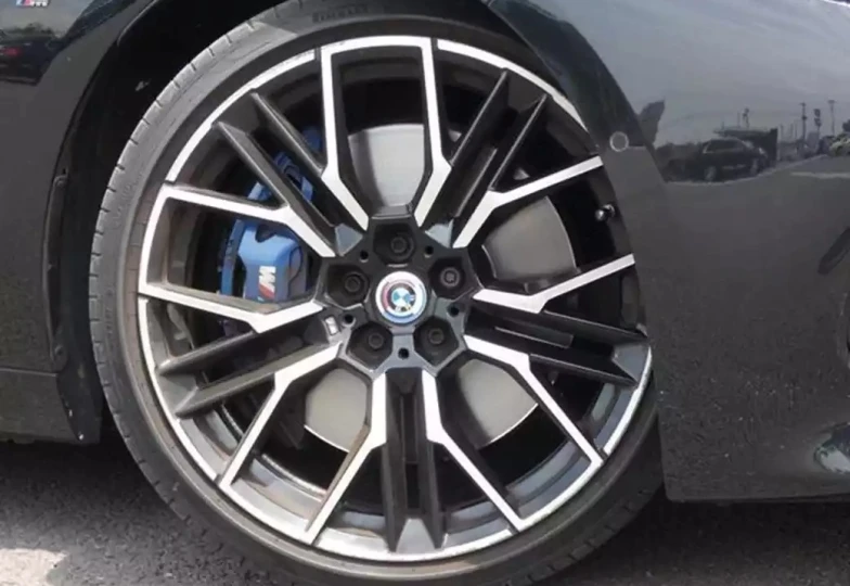 BMW 8 series Black