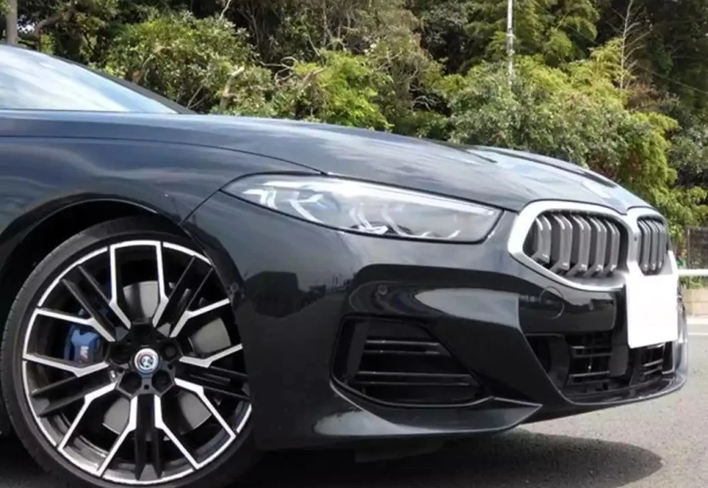 BMW 8 series Black