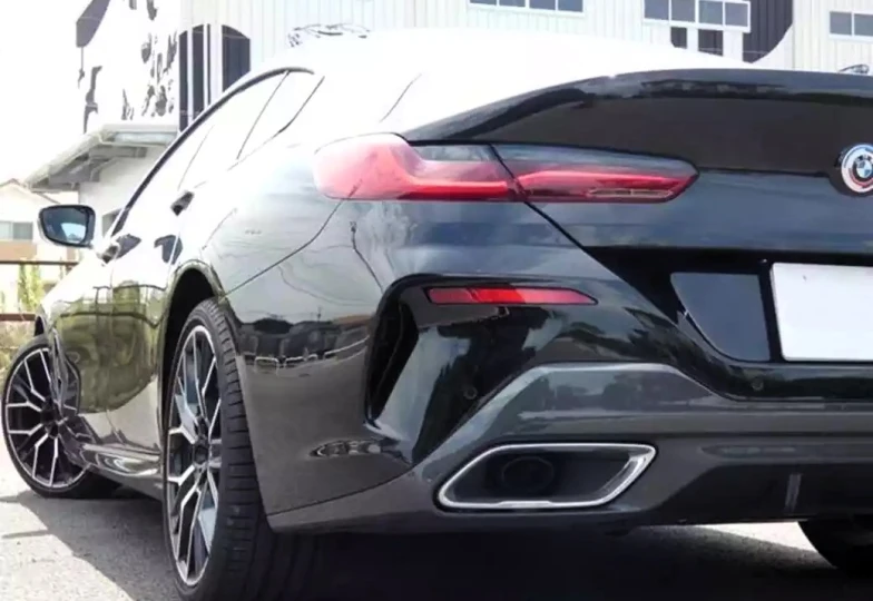 BMW 8 series Black