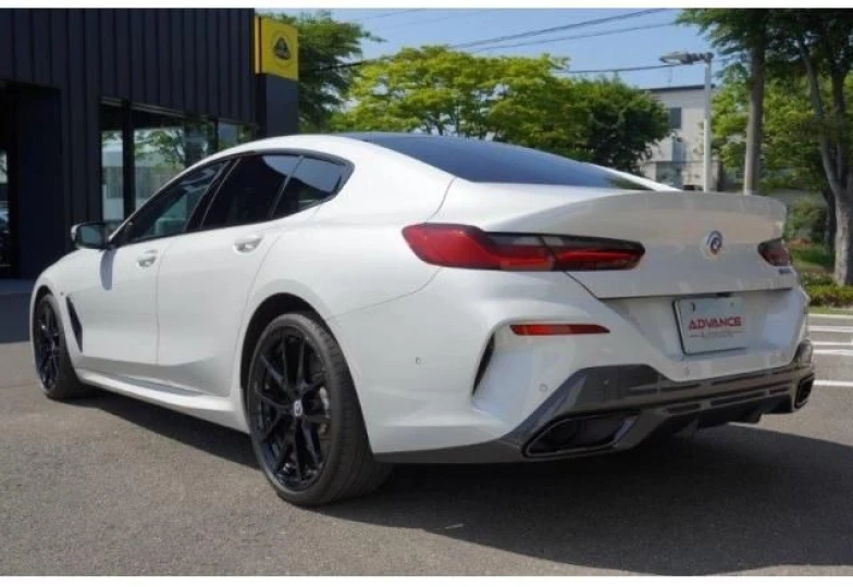 BMW 8 series White