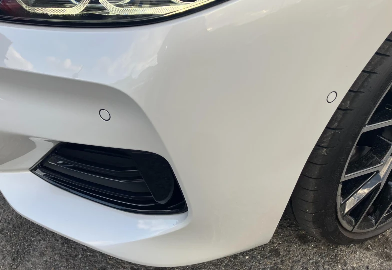 BMW 8 series White