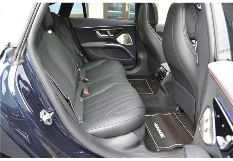 Mercedes EQS Blue