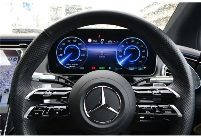 Mercedes EQS Blue