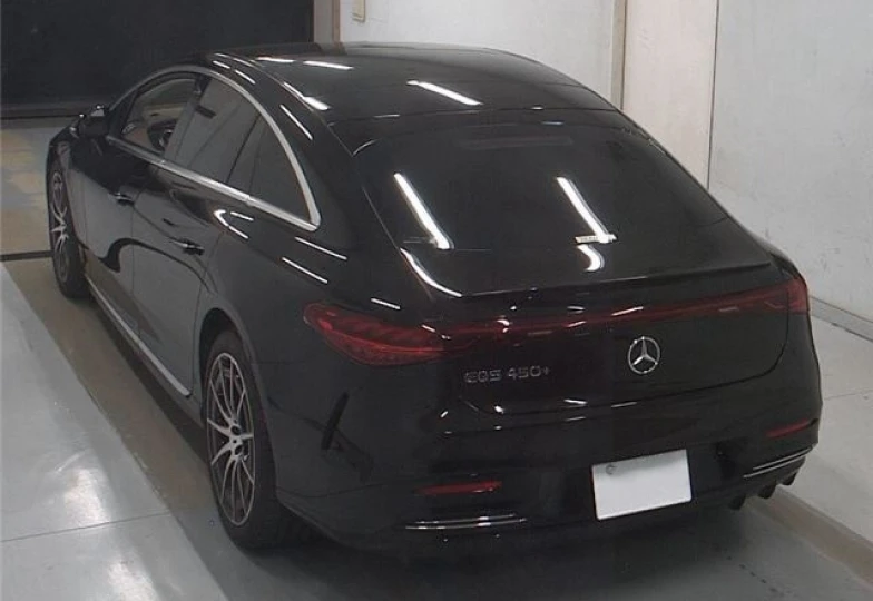 Mercedes EQS Black