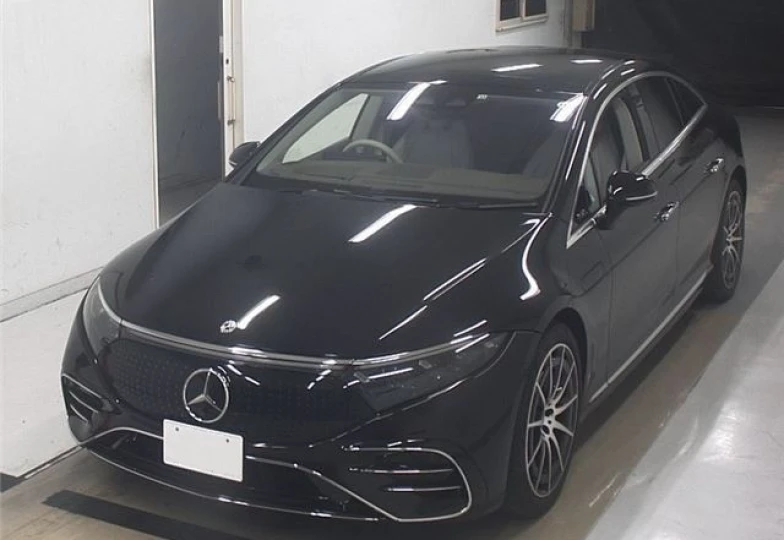 Mercedes EQS Black