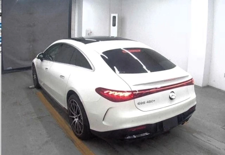 Mercedes EQS White