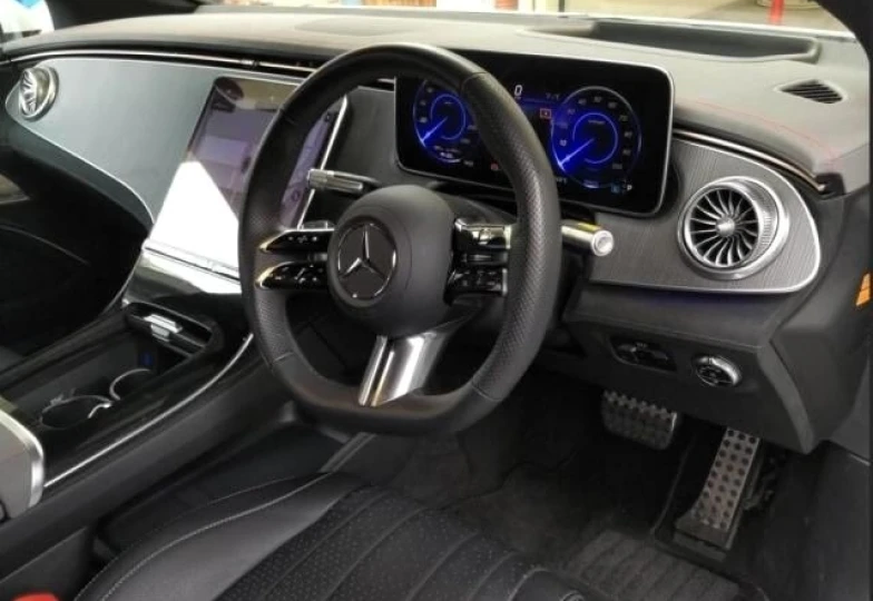 Mercedes EQS White